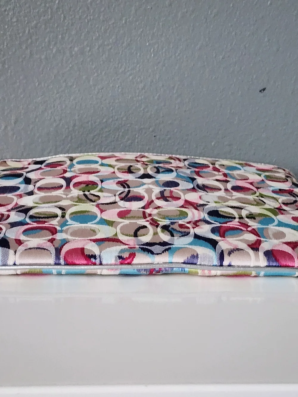 Coach Poppy Ikat Universal Sleeve Zip Around iPad, computer Cover Case 61963